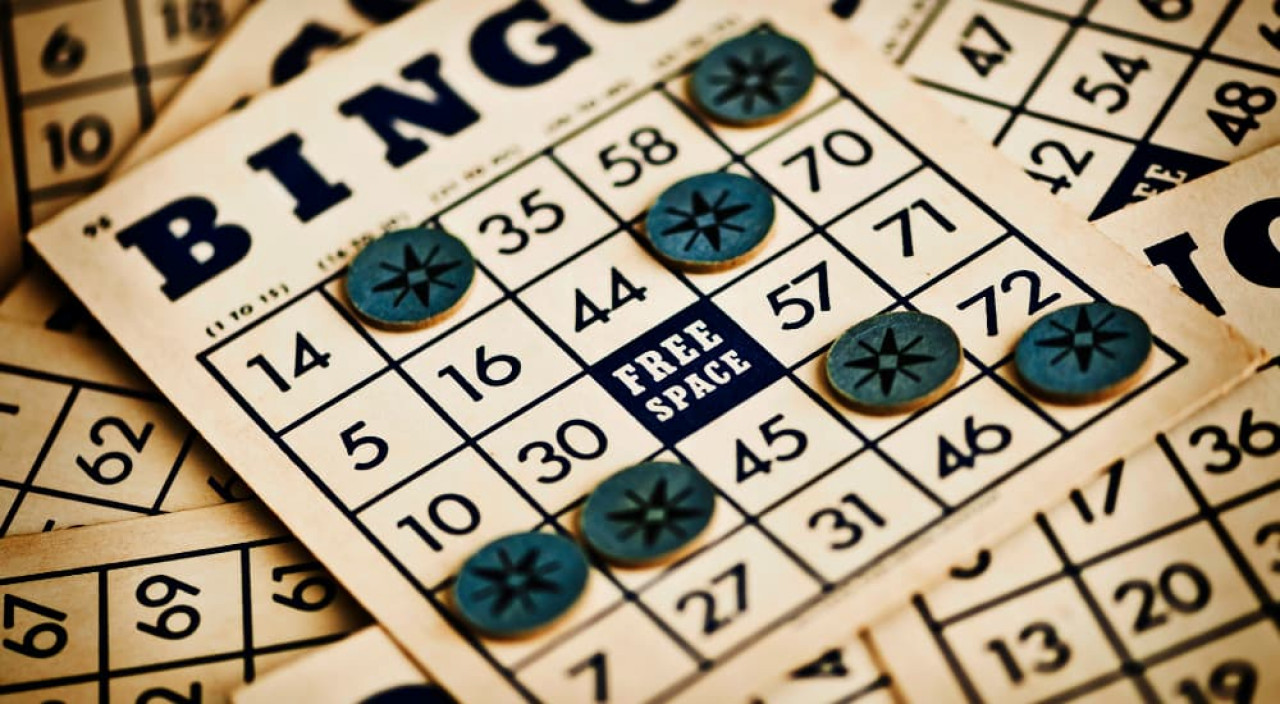 playing-holiday-bingo-games